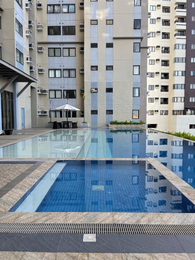 The Persimmon Studios Near Ayala And Sm City Cebu Eksteriør bilde