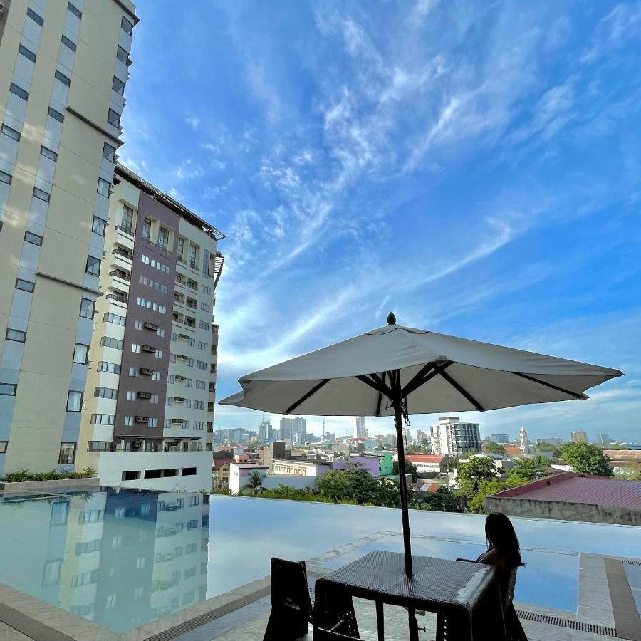 The Persimmon Studios Near Ayala And Sm City Cebu Eksteriør bilde