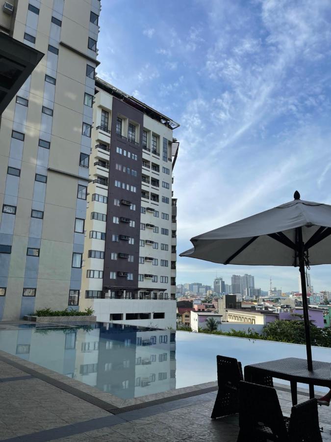 The Persimmon Studios Near Ayala And Sm City Cebu Eksteriør bilde