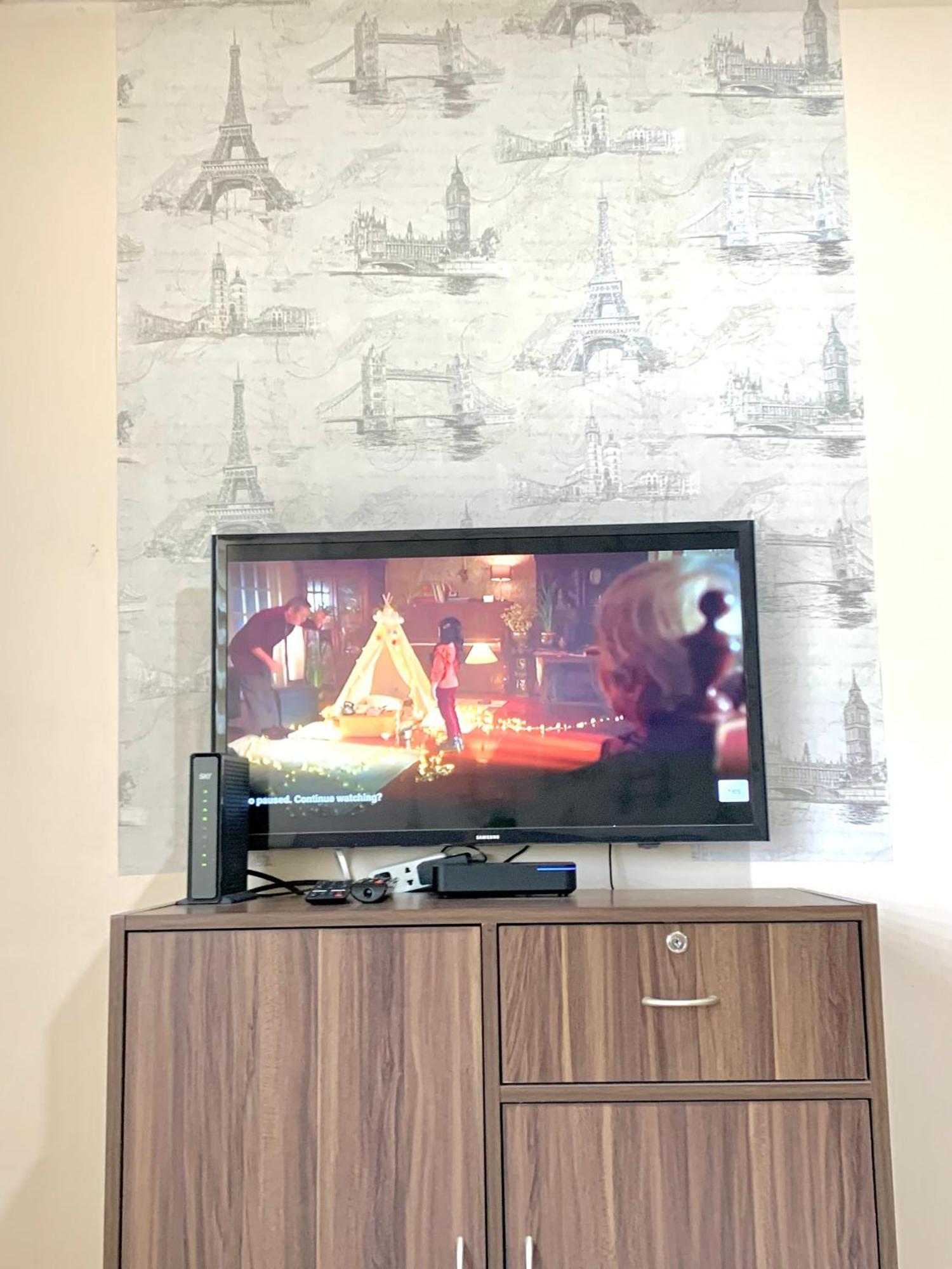 The Persimmon Studios Near Ayala And Sm City Cebu Eksteriør bilde