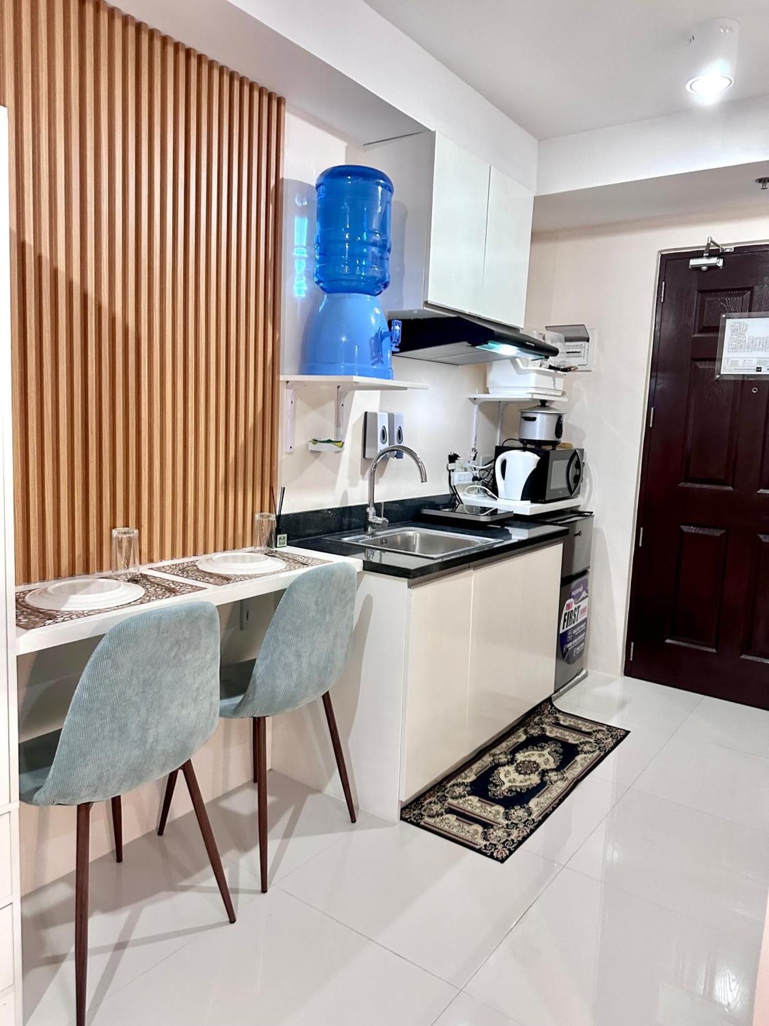 The Persimmon Studios Near Ayala And Sm City Cebu Eksteriør bilde