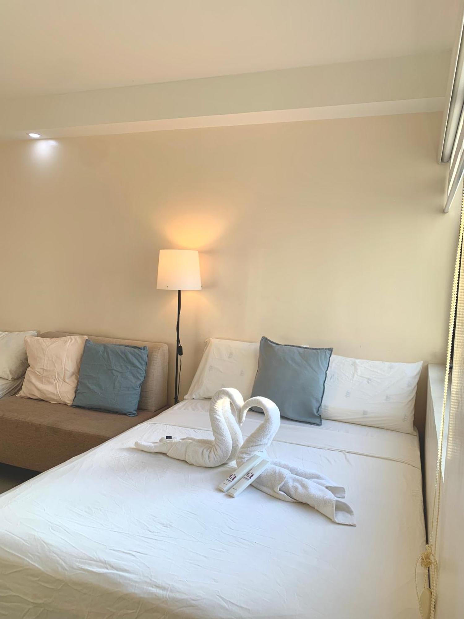 The Persimmon Studios Near Ayala And Sm City Cebu Rom bilde