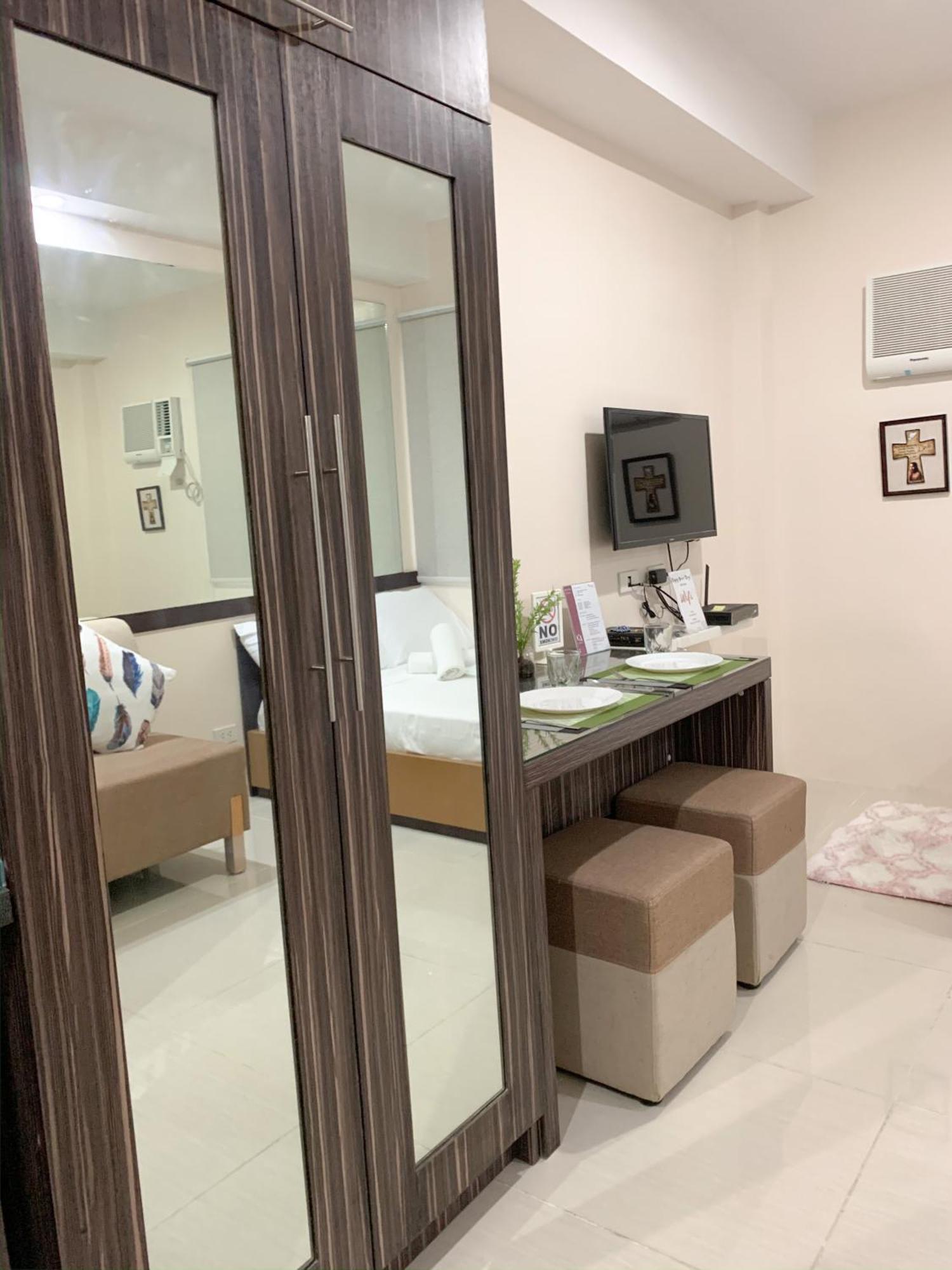 The Persimmon Studios Near Ayala And Sm City Cebu Rom bilde