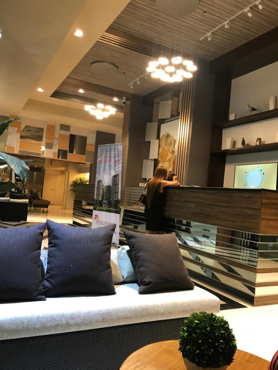 The Persimmon Studios Near Ayala And Sm City Cebu Eksteriør bilde